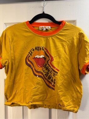 Yellow & Orange Graphic Crop Tee -